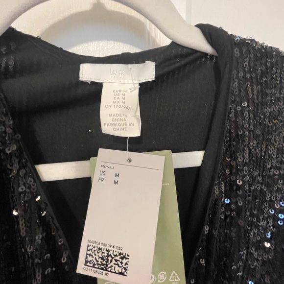 H&M sequin wrap midi dress - Picture 3 of 6